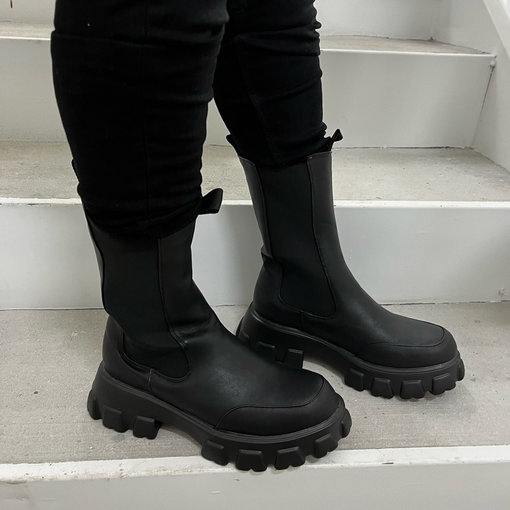 *New* Black Lug Boot